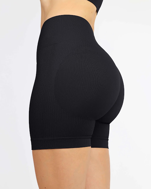 Yoga Suits vs Sports Bra and Shorts Set Which One Should You Choose, fashion, cosmolle brand, cosmolle review, cosmolle