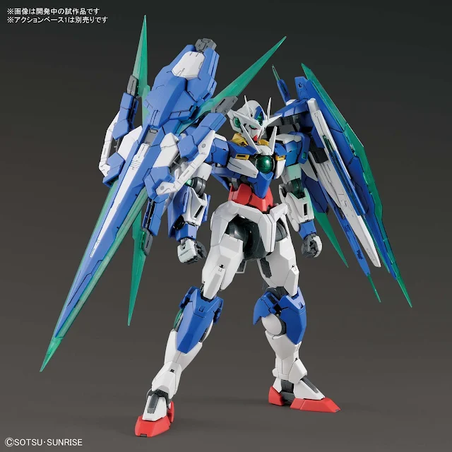 MG 1/100 00 Quanta Full Saber standing pose