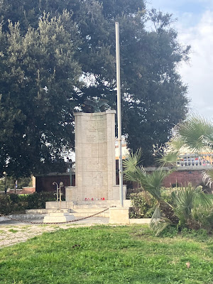 Monumento Piazza Regina Pacis Ostia Lido