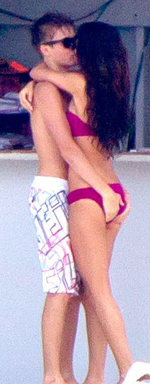 Selena Gomez Hot Bikini