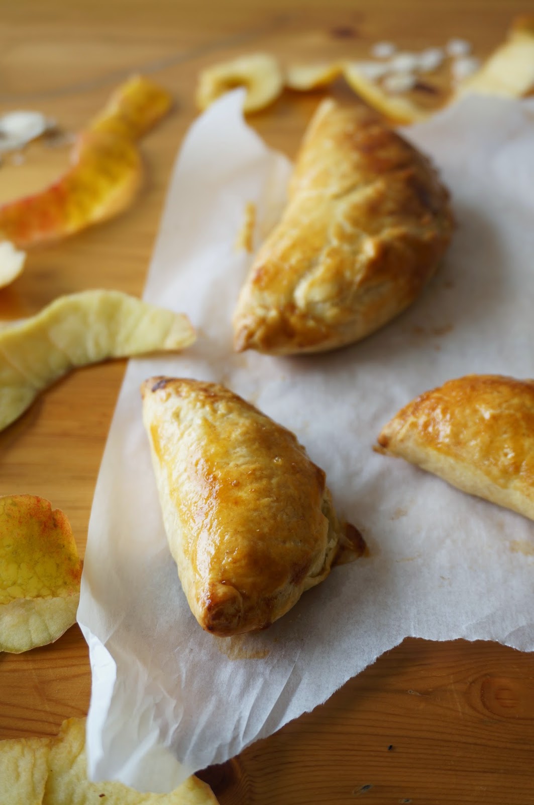 The Cook Time Chaussons Aux Pommes Et Aux Amandes Effilees