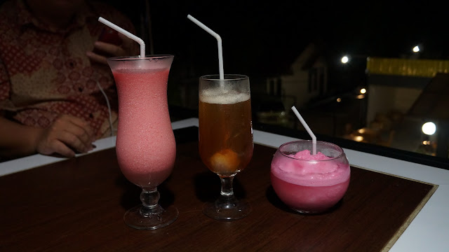 Pinnacolada, ice lychee and OMG pink  ala OMG Cafe Pontianak