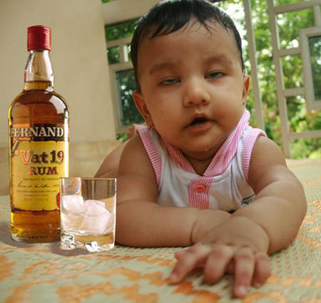 Funny Desktop Backgrounds on Cute Funny Babies Desktop Wallpapers And Backgrounds Free Desktop