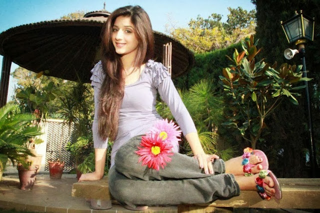 Mawra Hocane HD Wallpapers Free Download