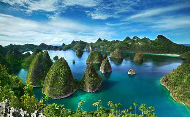 Raja Ampat Keindahan Alam Pulau terbesar di Indonesia