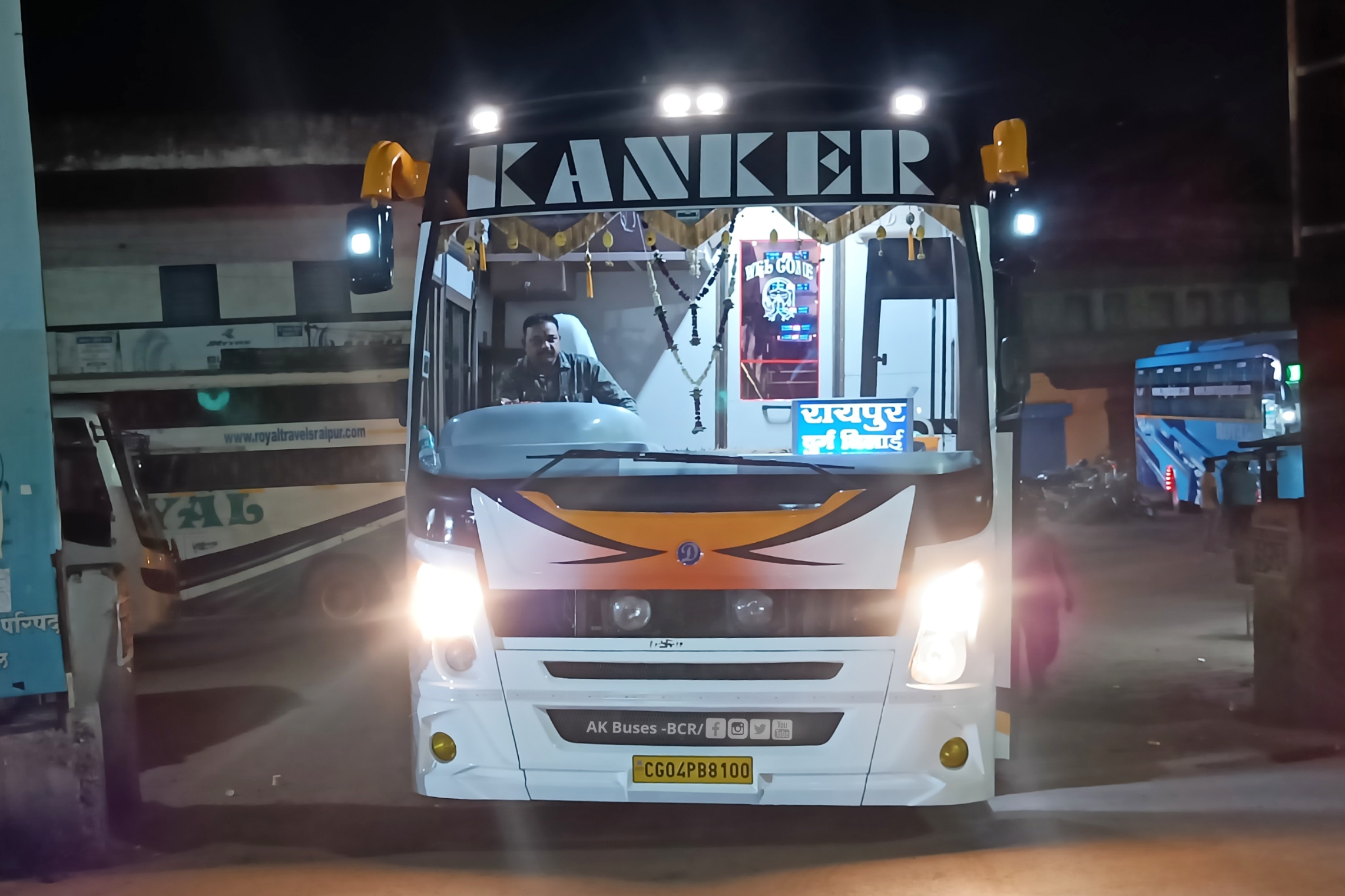 Kanker Roadways New Eicher 13.5m sleeper bus at bailadila bus stand