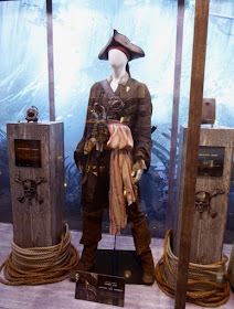 Pirates Caribbean Dead Men Captain Jack Sparrow costume