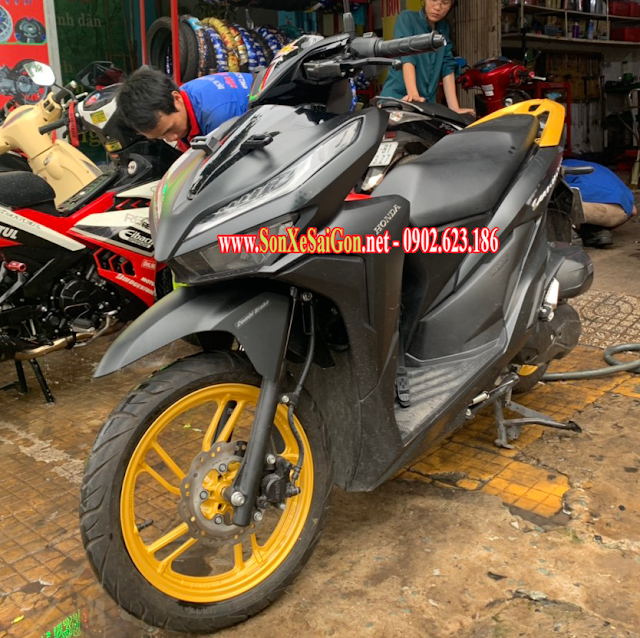 Sơn mâm xe máy Honda Vario màu vàng kim cực đẹp