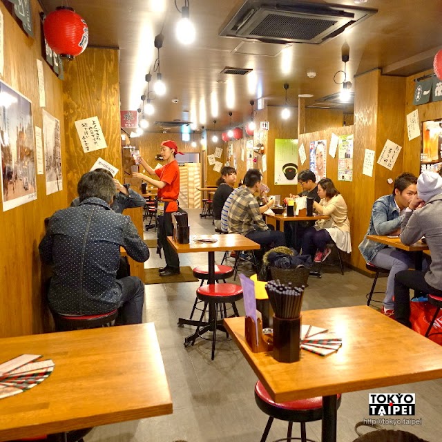 【一蘭道頓堀店別館】在屋台寬敞座位吃一蘭拉麵　還有限定抹茶杏仁豆腐