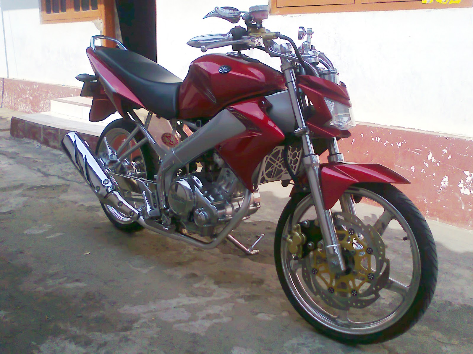 Modifikasi Vixion Funky