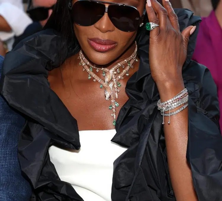 A Dazzling Affair: Anne Hathaway and Naomi Campbell Shine in Bulgari Jewelry at Valentino Haute Couture Show Valentino Haute Couture Extravaganza    - The highly-anticipated Valentino fashion show witnessed the radiant presence of two renowned stars, Anne Hathaway and Naomi Campbell.     - Both actresses graced the event with their captivating looks, accentuated by the exquisite jewelry pieces from Bulgari.    Anne Hathaway's Captivating Ensemble    - Anne Hathaway, known for her elegant style, chose to embellish her attire with stunning Bulgari jewelry.     - The jewelry perfectly complemented her ensemble, adding an extra touch of glamour and sophistication to her overall look.    Naomi Campbell's Mesmerizing Charm    - Supermodel Naomi Campbell captivated the audience with her charismatic presence on the runway.     - She adorned herself with breathtaking Bulgari jewelry, enhancing her beauty and creating an unforgettable impression.    Bulgari's Timeless Brilliance    - The presence of Bulgari jewelry at the Valentino show showcased the brand's timeless brilliance and impeccable craftsmanship.     - Anne Hathaway and Naomi Campbell served as stunning ambassadors, highlighting the elegance and allure of Bulgari's signature designs.