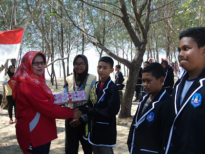 DUTA PERPUSTAKAAN SMPN 1 WEDARIJAKSA
