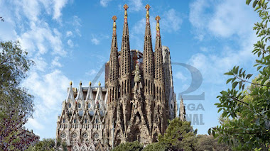 SIGNOS EUCARÍSTICOS EN LA SAGRADA FAMILIA DE GAUDÍ