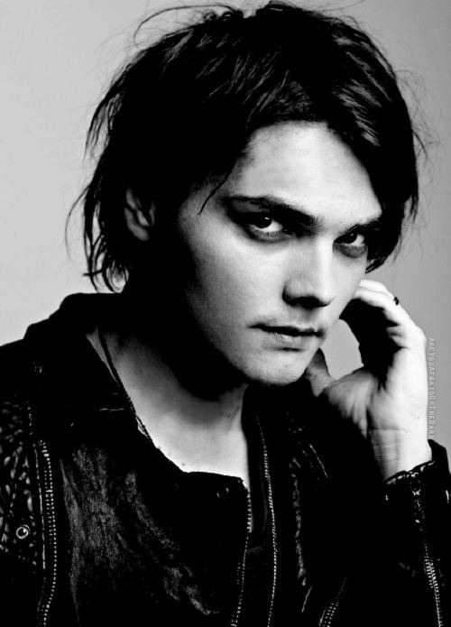 gerard-way-23
