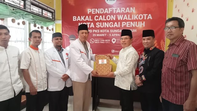 SAH Maju di Pilwako Sungai Penuh 2024, Ahmadi Zubir Daftarkan Diri di DPD PKS