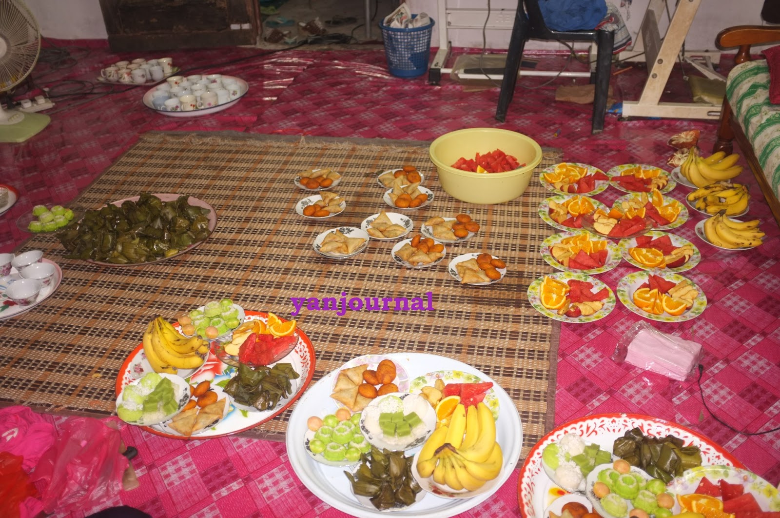 Yan's Family, Frens, Travel, And Food Journal: Nasi Ambeng 