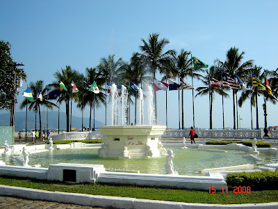 Fonte 9 de Julho - Praia do Gonzaga  - Foto de Emilio Pechini em 15/11/2008