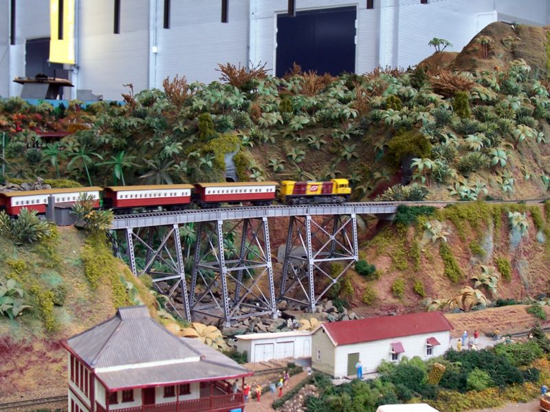 Trains &amp; Stuff: Model Train [scenery]