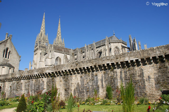 La Cattedrale di Quimper vista dalle mura