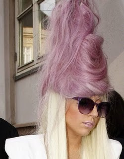 Os 10 penteados mais estranhos de Lady Gaga!