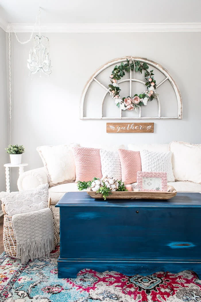 antique window and cottage style living room