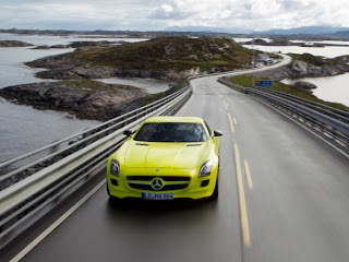 2010 Mercedes-Benz SLS AMG E-Cell Car