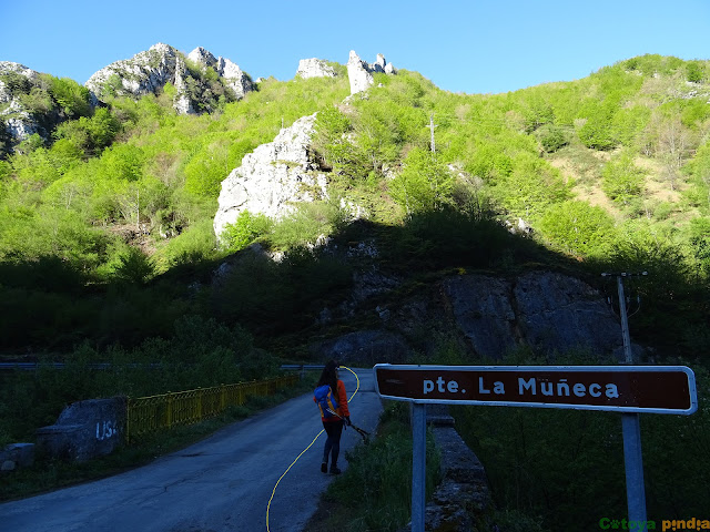 Atravesamos el puente La Muñeca