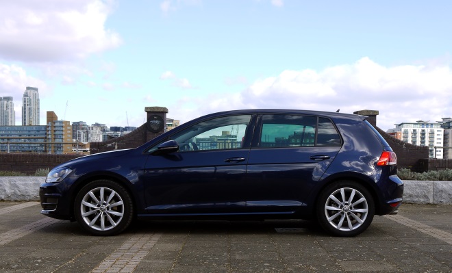 VW Golf 7 GT side view