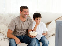Berapa Lama Anak Boleh Menonton TV & Main Gadget dalam Sehari?