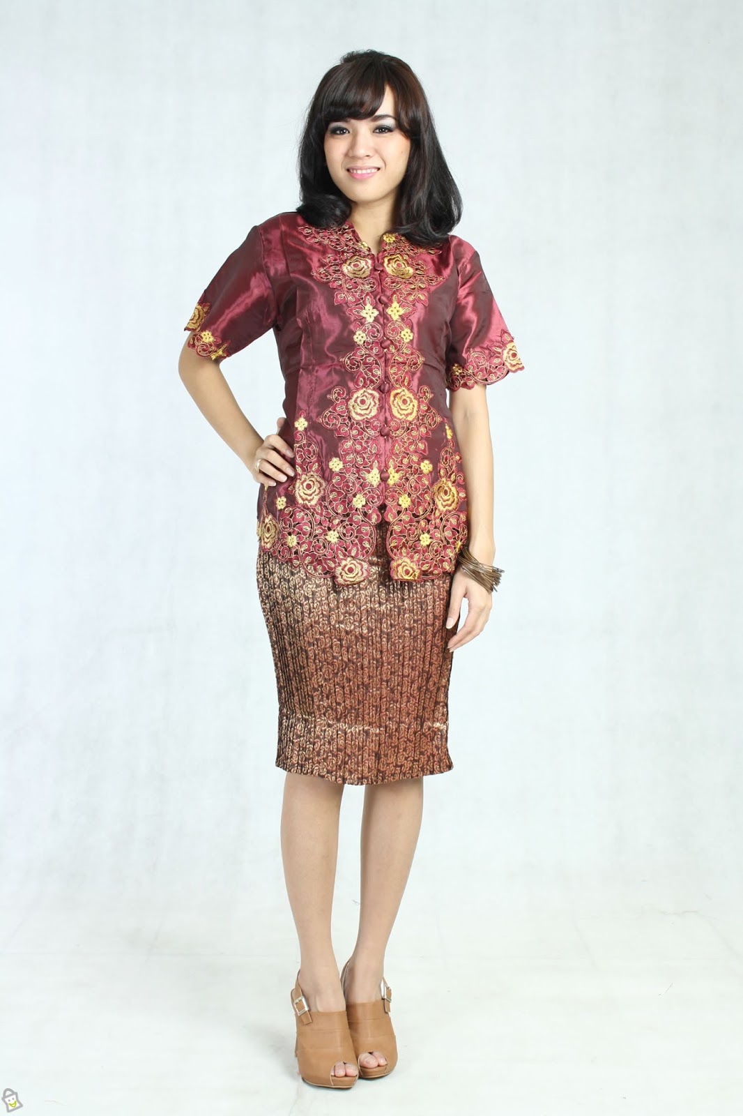  Baju  Kebaya Modern Yang Cantik Dan Glamor Kumpulan Model  