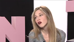   Την έντονη δυσαρέσκειά της που οι κριτές του Greece's Next Top Model την έδιωξαν από το παιχνίδι, εξέφρασε η Έλενα στο πρώτο βίντεο με...