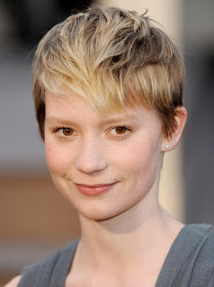 Short Pixie Haircuts for Women 7