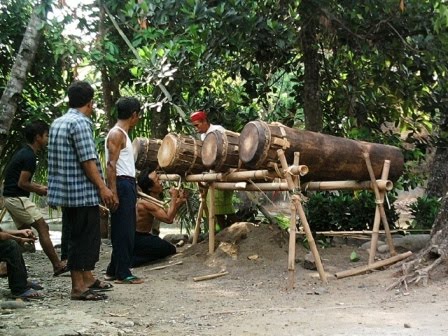 Kalakay Jasinga: Rampak Bedug di Kampung Muncang Desa 