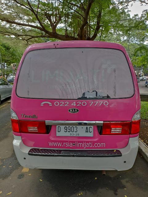 ambulansia - kia travello ambulance