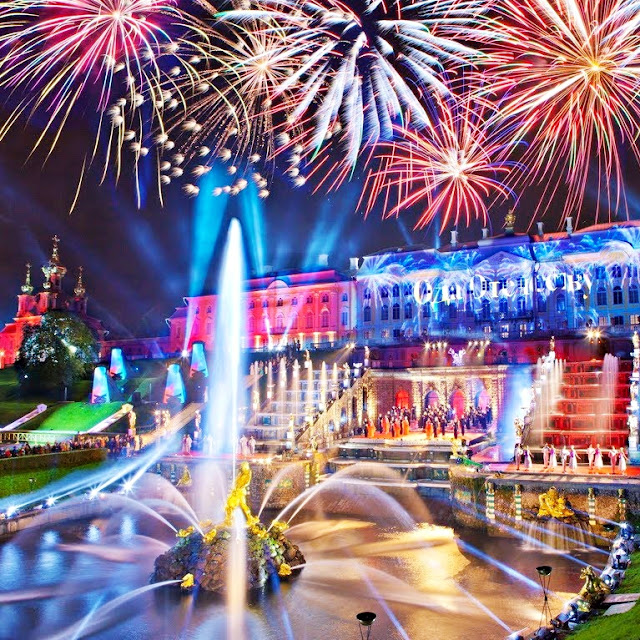 Праздник открытия фонтанов и световое шоу в Петергофе 2018 фото 