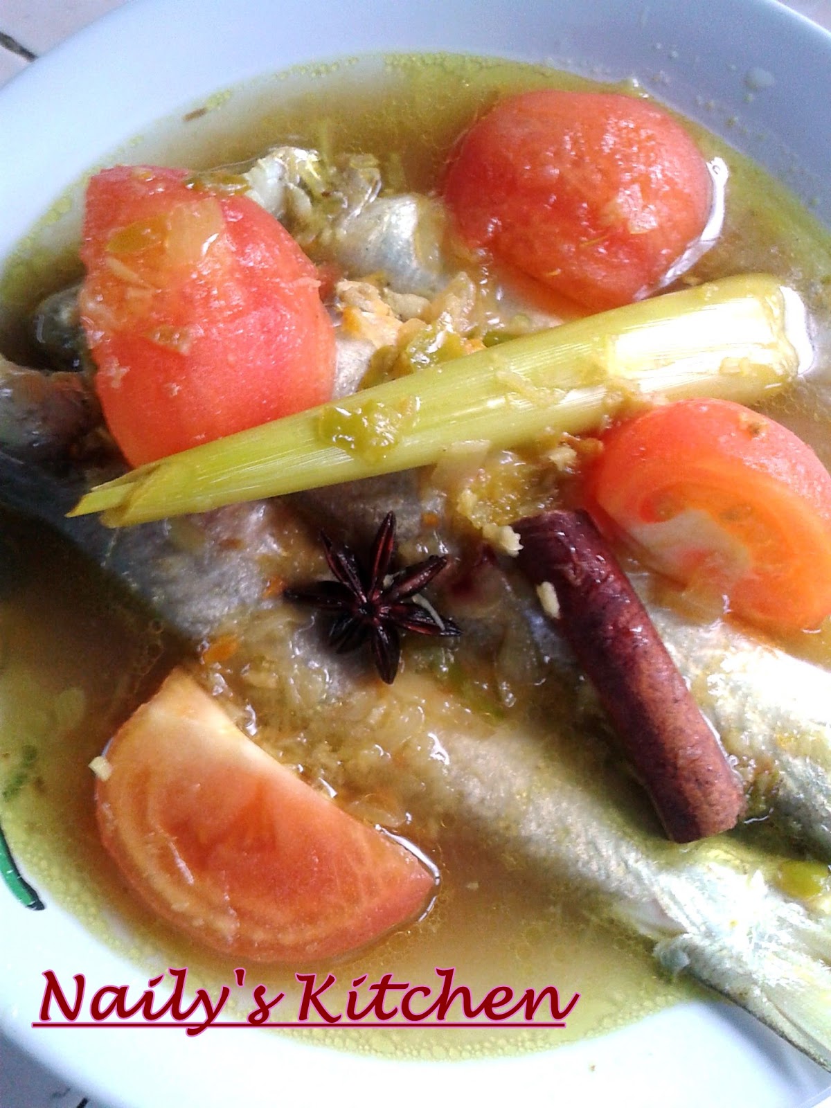 NAILY'S KITCHEN: SINGGANG IKAN SENANGIN