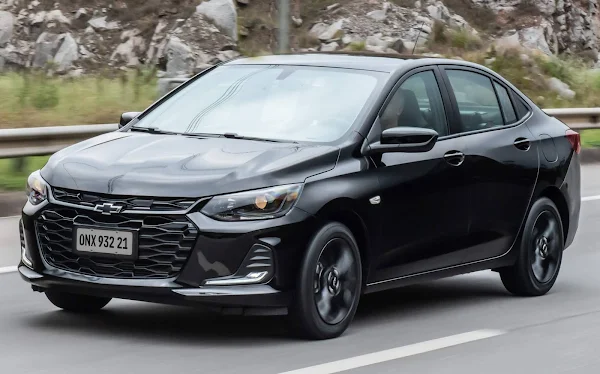 Chevrolet Onix Plus Midnight inaugura linha 2021