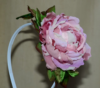 Flower headpiece rose