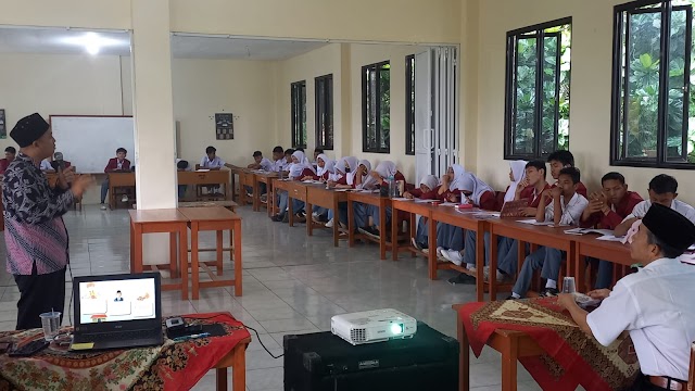 Siswa Kelas 10 Ikuti Kegiatan P5 di SMK Bhakti Karya  