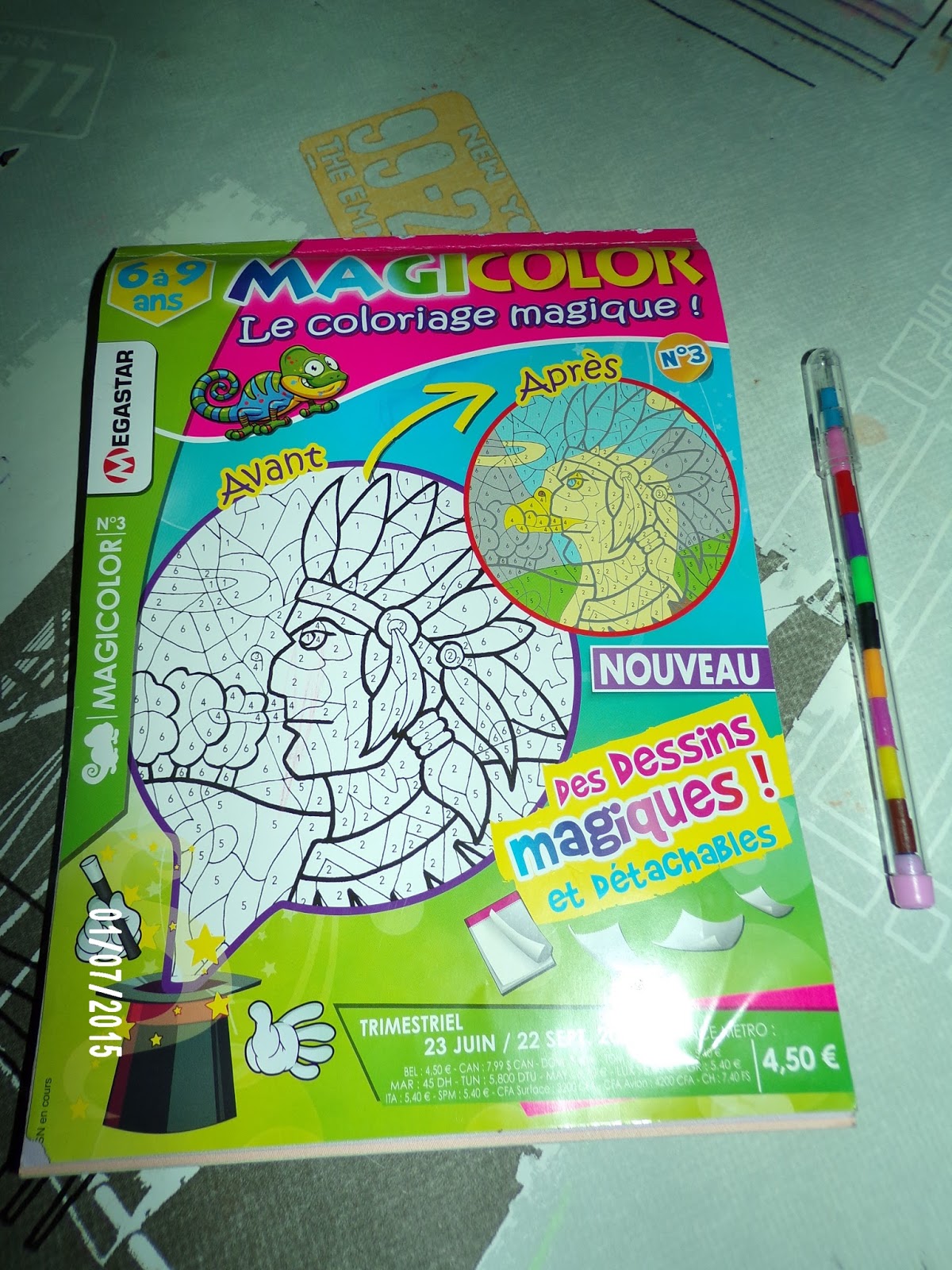 Ce sont donc des coloriages magiques mais aussi des mandalas et des coloriages Sur le recto il y a le dessin blanc   faire