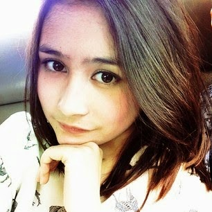 foto Prilly Latuconsina