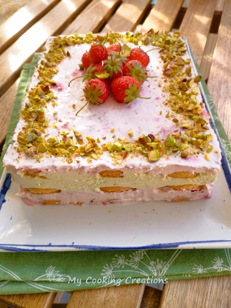 Бисквитена торта с ягодов крем и шамфъстък * Torta fredda di biscotti con crema di fragole e pistacchio 