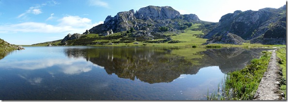 Lake Ercina (looking South)