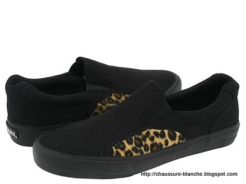 Chaussure blanche:UQ13295.{511063}
