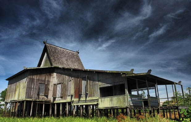 Rumah Adat Kalimantan Selatan