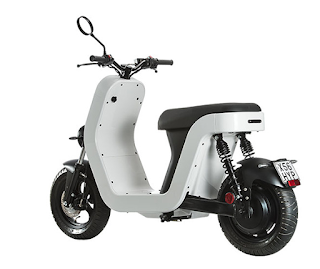 Skuter Listrik dari Italia "Scooter Elettrico Me"