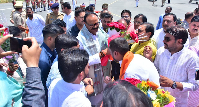 Etawah News: सैफई मेडिकल कॉलेज का निरीक्षण करने पहुंचे डिप्टी CM ब्रजेश पाठक, गंदगी मिलने पर हुए नाराज, अधिकारियों को दिए सुधार के निर्देश