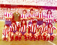 CLUB ATLÉTICO DE MADRID. Temporada 1975-76. Leal, Miguel Reina, Marcelino, Panadero Díaz, Eusebio, Heredia. Capón, Ayala, Gárate, Salcedo y Becerra. CLUB ATLÉTICO DE MADRID 1 🆚 REAL ZARAGOZA 0 Sábado 26/06/1976, 21:00 horas. LXXII Copa del Generalísimo, final. Madrid, estadio Santiago Bernabéu: 80.000 espectadores. GOLES: ⚽1-0: 26’, Gárate.