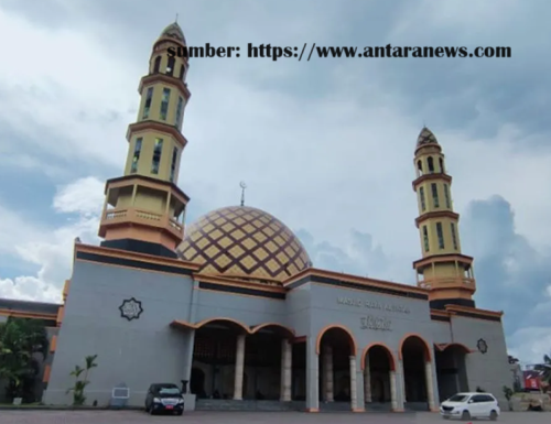 rekomendasi Tempat Wisata Religi di Indonesia Timur masjid raya al fatah maluku
