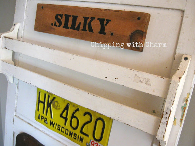 Chipping with Charm: Junk Style meets Farmhouse Style Hook Rack...www.chippingwithcharm.blogspot.com